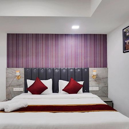 Hotel Orchard Park Poona Buitenkant foto
