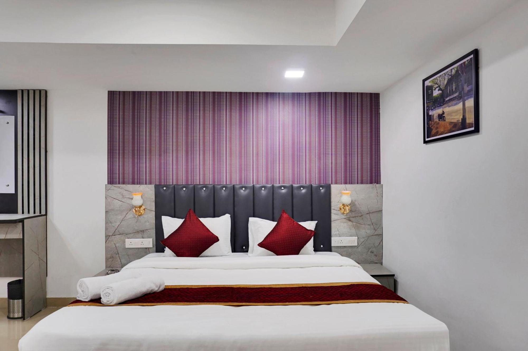 Hotel Orchard Park Poona Buitenkant foto