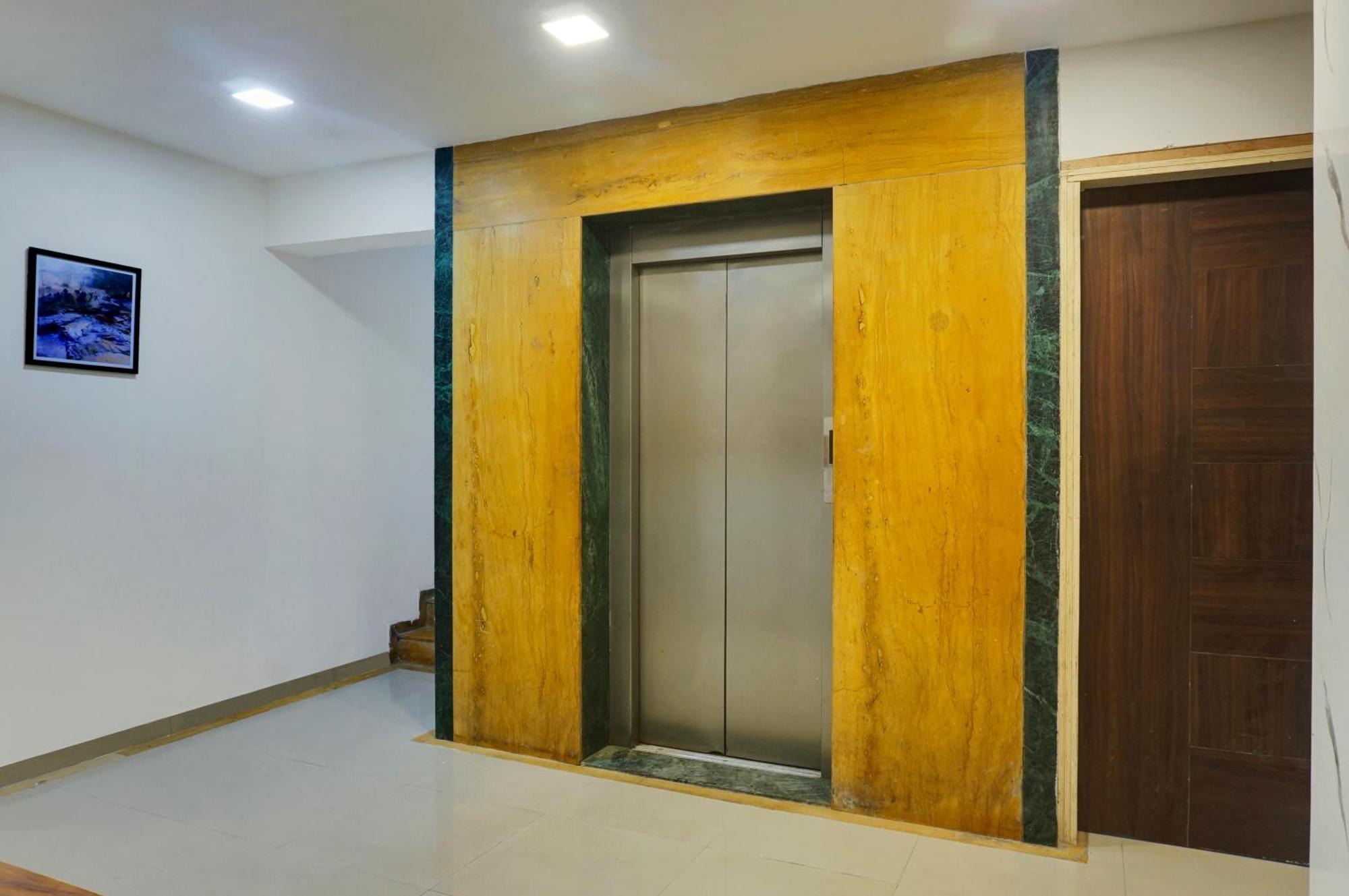 Hotel Orchard Park Poona Buitenkant foto