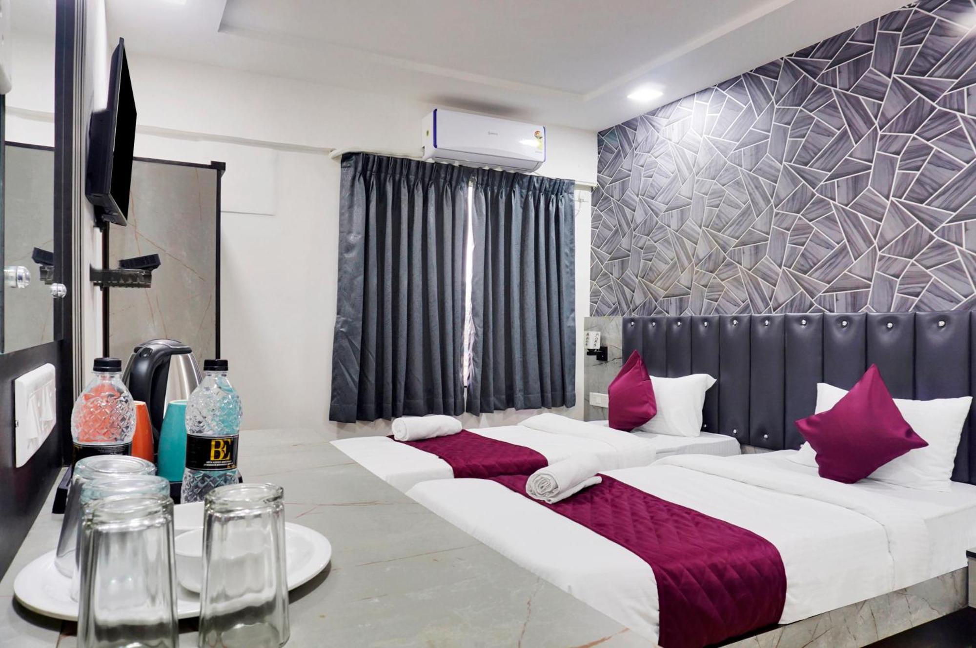 Hotel Orchard Park Poona Buitenkant foto